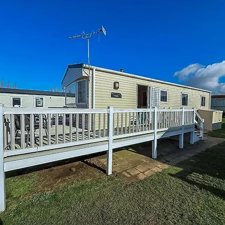 Beautiful Caravan With Decking At Wifi At Manor Park, Hunstanton Ref 23098T Exterior photo